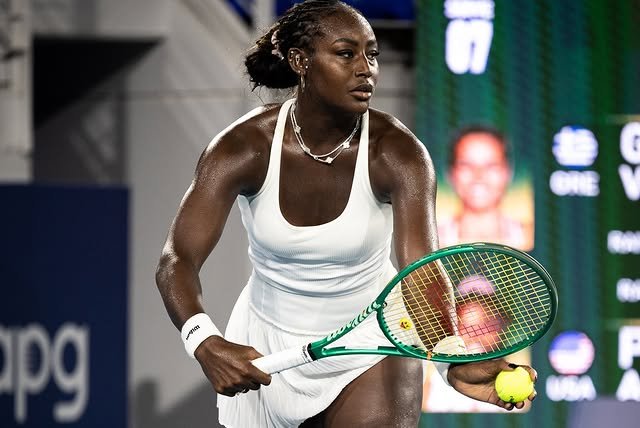 Preparing to serve, Athens Open